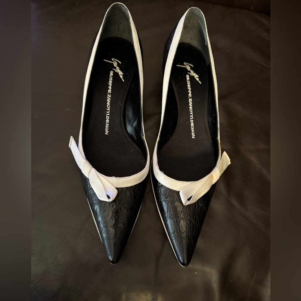 Giuseppe Zanotti Black and White Heels with Bow Accent